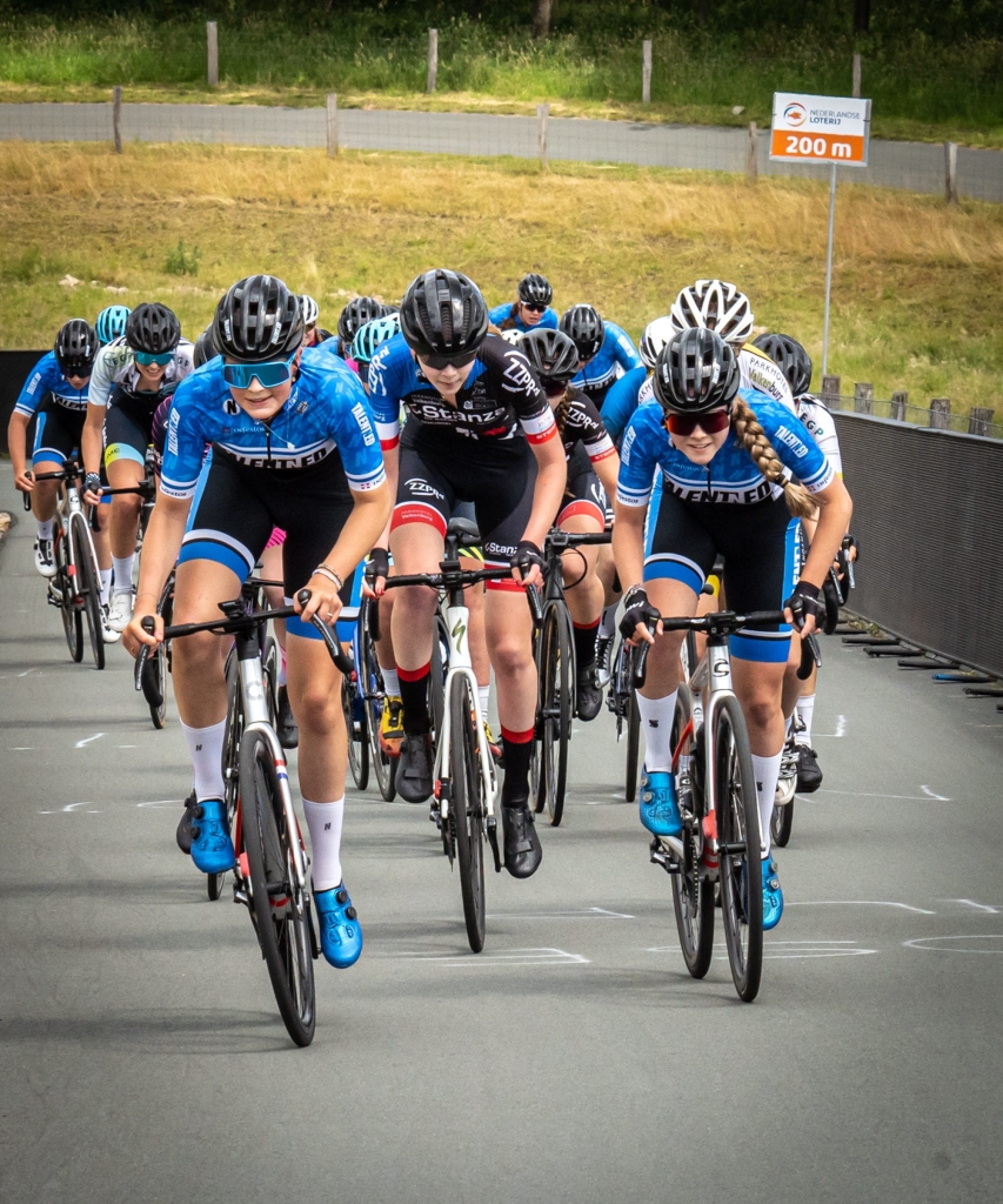 NK's op de weg en door de modder in Houffalize